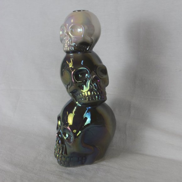 CERAMIC SKULL IRIDESENT CANDLE HOLDER GRAY & WHITE 3 STACKED HEADS VOTIVE CANDLE - Picture 6 of 16